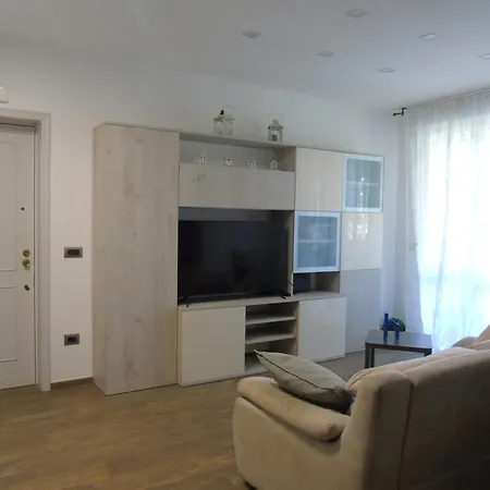 Homiday - Oleandri, Interno 8 Apartment