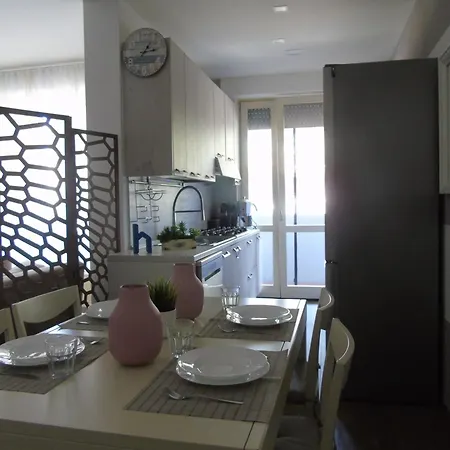 Apartment Homiday - Oleandri, Interno 8 *